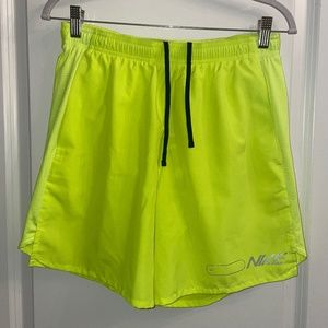 Nike Stride 7" Brief Lined Running Men Shorts Ghost Green